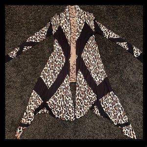 Women's XOXO Cardigan Size Medium